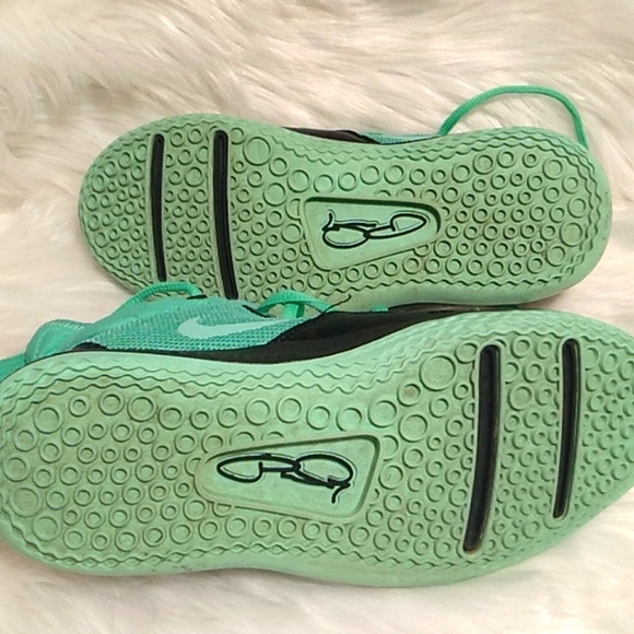 Nike PG3 Menta Green Tennis Shoes Sz.6.5Youth Or Womens 7-7 1/2. Gently Worn - Picture 11 of 11